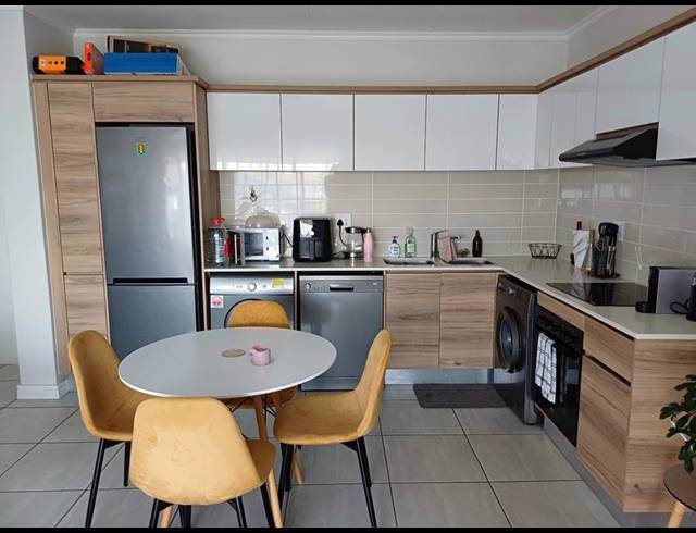 1 BEDROOM APARTMENT FOR SALE IN WATERFALL